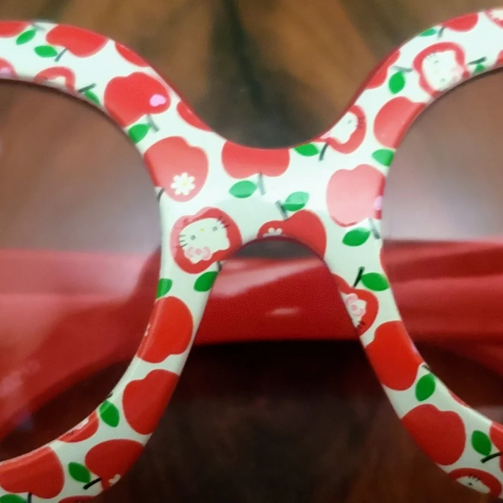 2008 Hello Kitty Sanrio Children's Sunglasses